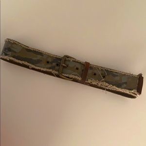 Green gray camouflage belt distressed SZ Small